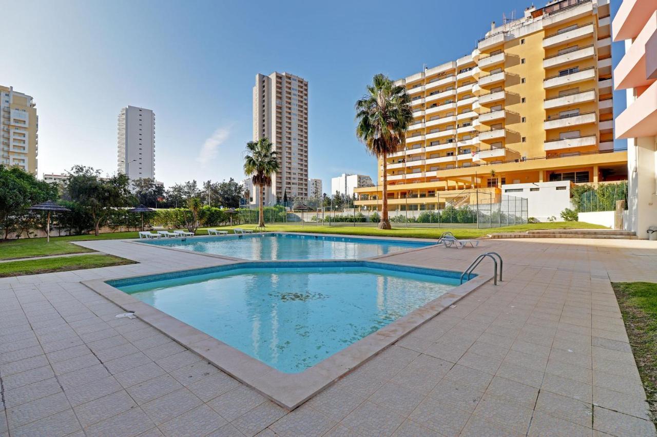 Praia Da Rocha Central 1 With Pool By Homing Portimão Kültér fotó